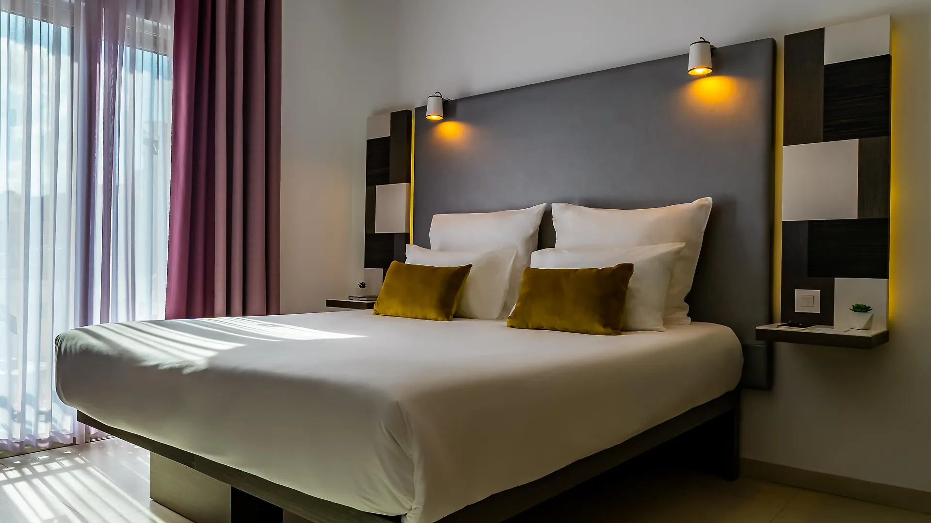 Hotel Valentina Saint Julian's