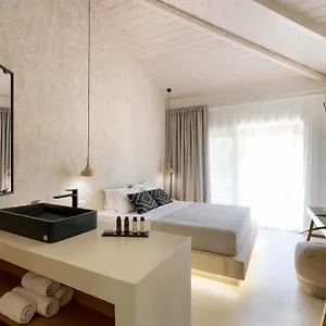 Karidi Boutique , Vourvourou Grecia